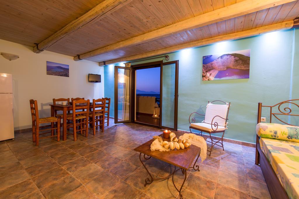 Dante'S Maisonettes Apartman Amúdi Szoba fotó